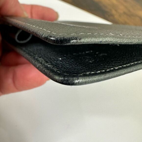 Chanel CC Leather Notebook Holder Silver - Picture 6 of 16